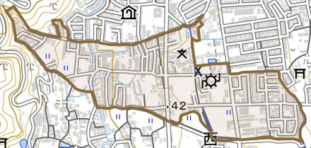 西野山百々町とその周辺の地図。町の範囲を重ねている