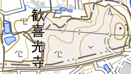 大宅堂ノ山とその周辺の地図。町の範囲を重ねている