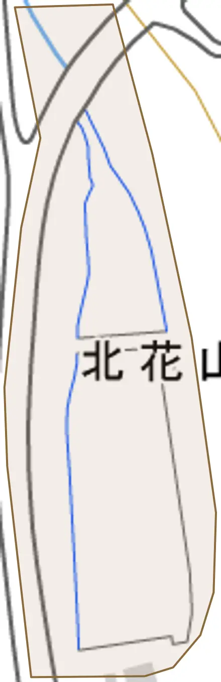 北花山下稚児ケ池とその周辺の地図。町の範囲を重ねている