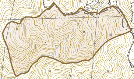 小山北谷とその周辺の地図。町の範囲を重ねている