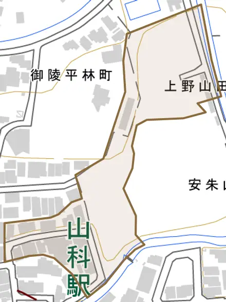 上野山田とその周辺の地図。町の範囲を重ねている