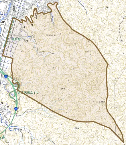 宮村とその周辺の地図。町の範囲を重ねている