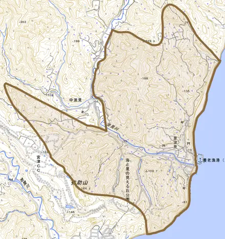 里波見とその周辺の地図。町の範囲を重ねている