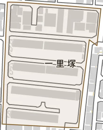一里塚とその周辺の地図。町の範囲を重ねている