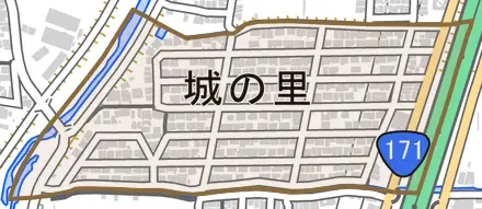 城の里とその周辺の地図。町の範囲を重ねている