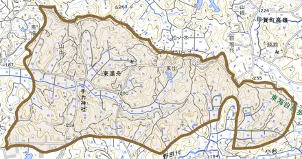 東湯舟とその周辺の地図。町の範囲を重ねている
