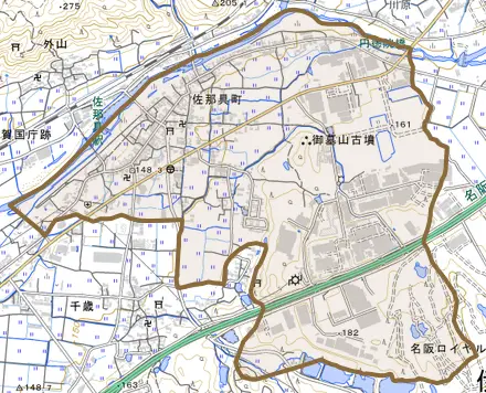 佐那具町とその周辺の地図。町の範囲を重ねている