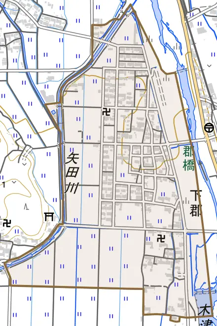 下郡とその周辺の地図。町の範囲を重ねている