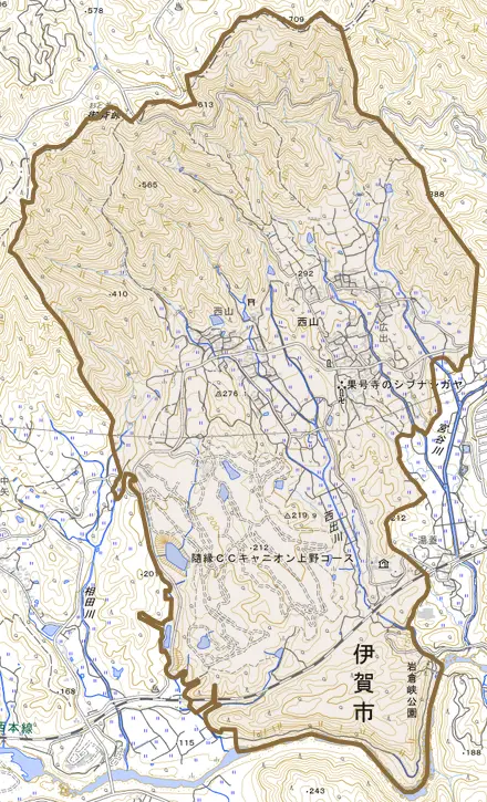 西山とその周辺の地図。町の範囲を重ねている