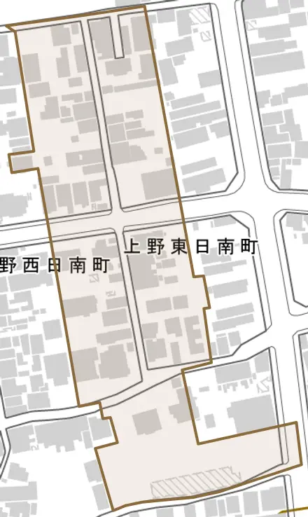 上野東日南町とその周辺の地図。町の範囲を重ねている