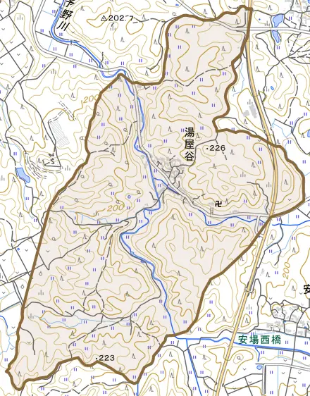 湯屋谷とその周辺の地図。町の範囲を重ねている