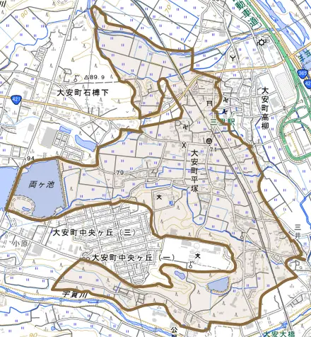 大安町平塚とその周辺の地図。町の範囲を重ねている