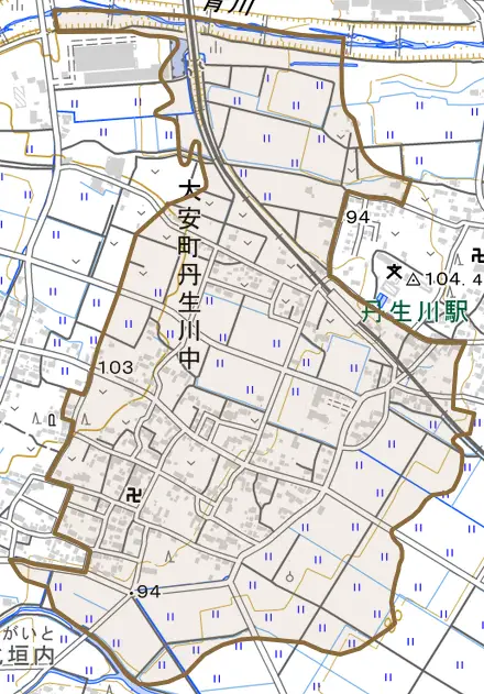 大安町丹生川中とその周辺の地図。町の範囲を重ねている