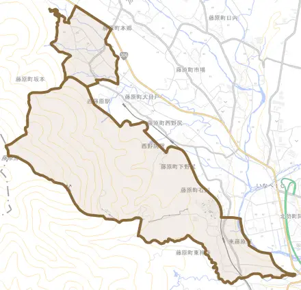 藤原町坂本とその周辺の地図。町の範囲を重ねている