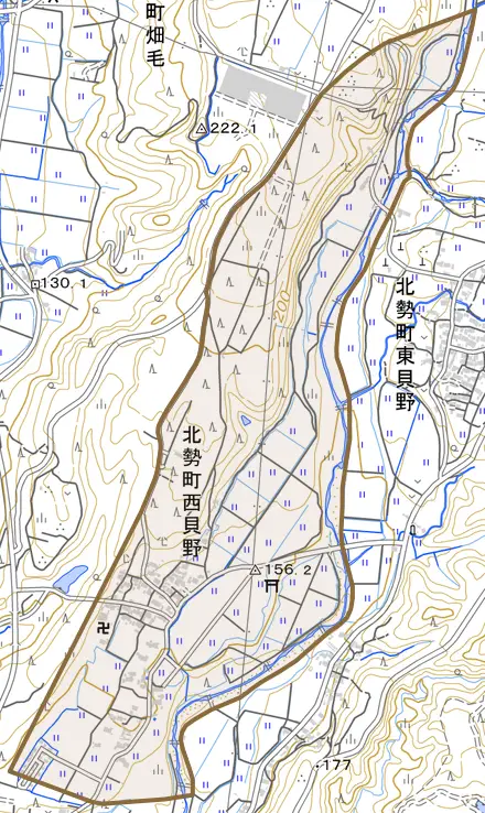 北勢町西貝野とその周辺の地図。町の範囲を重ねている