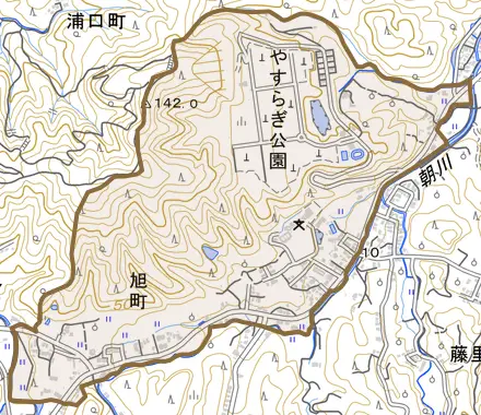 旭町とその周辺の地図。町の範囲を重ねている