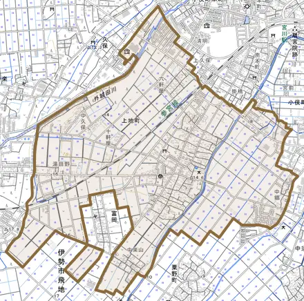 上地町とその周辺の地図。町の範囲を重ねている