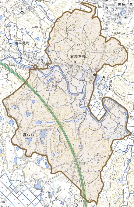 安知本町とその周辺の地図。町の範囲を重ねている