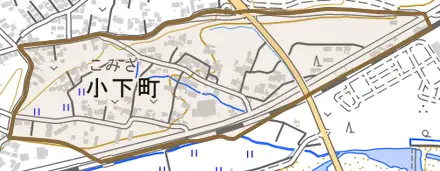 小下町とその周辺の地図。町の範囲を重ねている