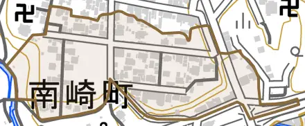 南崎町とその周辺の地図。町の範囲を重ねている