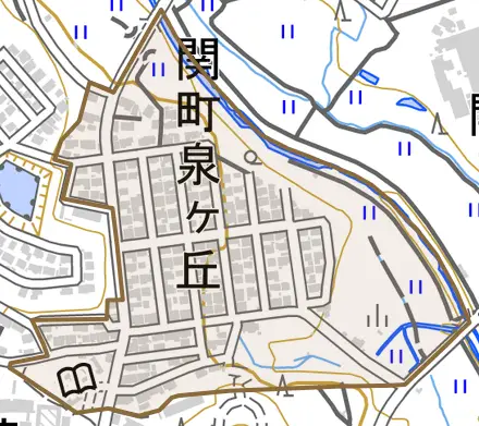 関町泉ヶ丘とその周辺の地図。町の範囲を重ねている