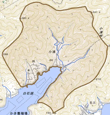大字小浦とその周辺の地図。町の範囲を重ねている