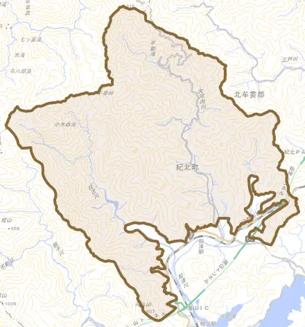 大字河内とその周辺の地図。町の範囲を重ねている
