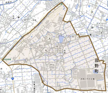 大字竹成とその周辺の地図。町の範囲を重ねている