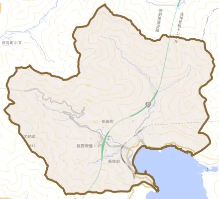 新鹿町とその周辺の地図。町の範囲を重ねている