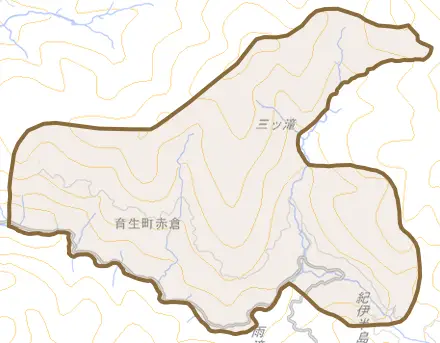 育生町赤倉とその周辺の地図。町の範囲を重ねている