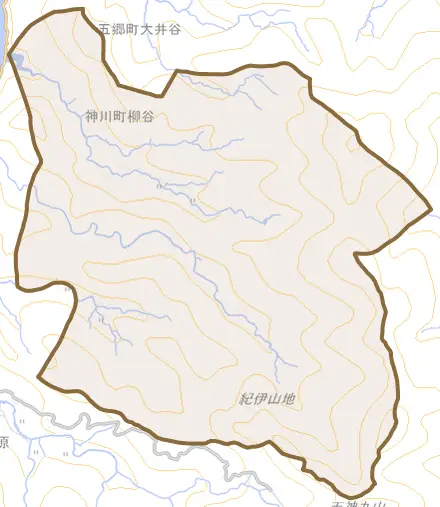 神川町柳谷とその周辺の地図。町の範囲を重ねている