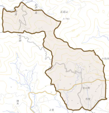 金山町とその周辺の地図。町の範囲を重ねている