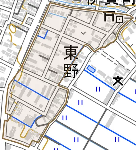 大字東野とその周辺の地図。町の範囲を重ねている