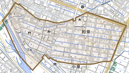 大字和泉とその周辺の地図。町の範囲を重ねている