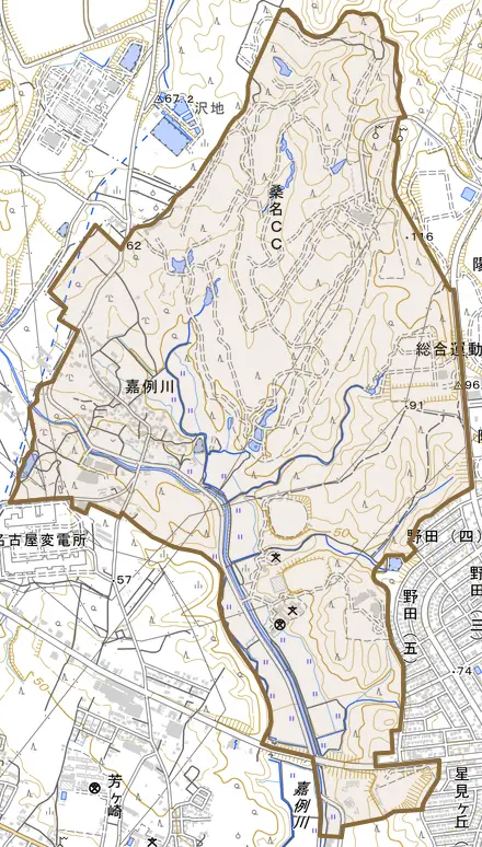 大字嘉例川とその周辺の地図。町の範囲を重ねている