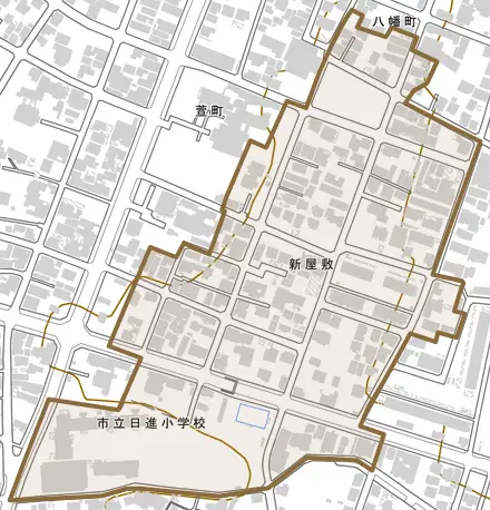 新屋敷とその周辺の地図。町の範囲を重ねている