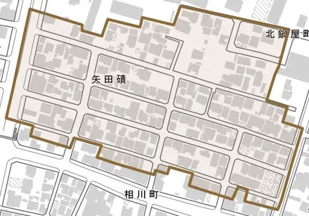 矢田磧とその周辺の地図。町の範囲を重ねている