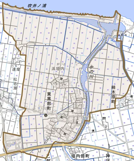 東黒部町とその周辺の地図。町の範囲を重ねている