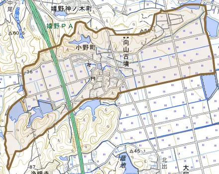 小野町とその周辺の地図。町の範囲を重ねている