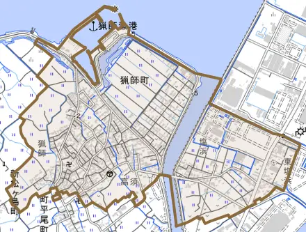 猟師町とその周辺の地図。町の範囲を重ねている