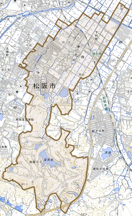 下村町とその周辺の地図。町の範囲を重ねている