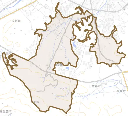 山室町とその周辺の地図。町の範囲を重ねている