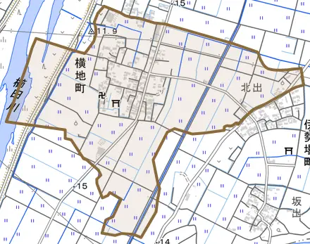 横地町とその周辺の地図。町の範囲を重ねている