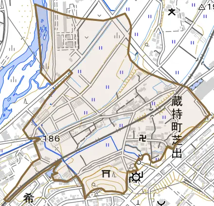 蔵持町芝出とその周辺の地図。町の範囲を重ねている