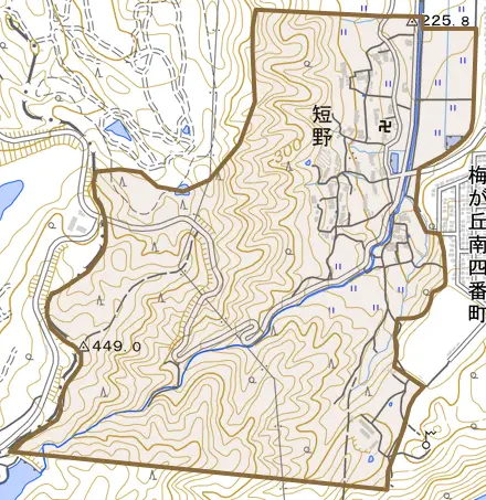 短野とその周辺の地図。町の範囲を重ねている