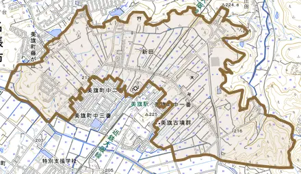 新田とその周辺の地図。町の範囲を重ねている
