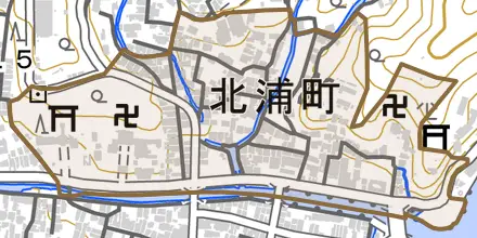 北浦町とその周辺の地図。町の範囲を重ねている