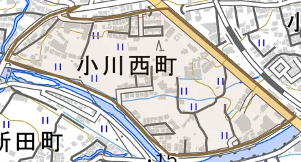 小川西町とその周辺の地図。町の範囲を重ねている