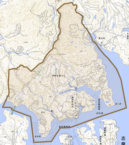 磯部町的矢とその周辺の地図。町の範囲を重ねている
