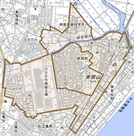 岸岡町とその周辺の地図。町の範囲を重ねている